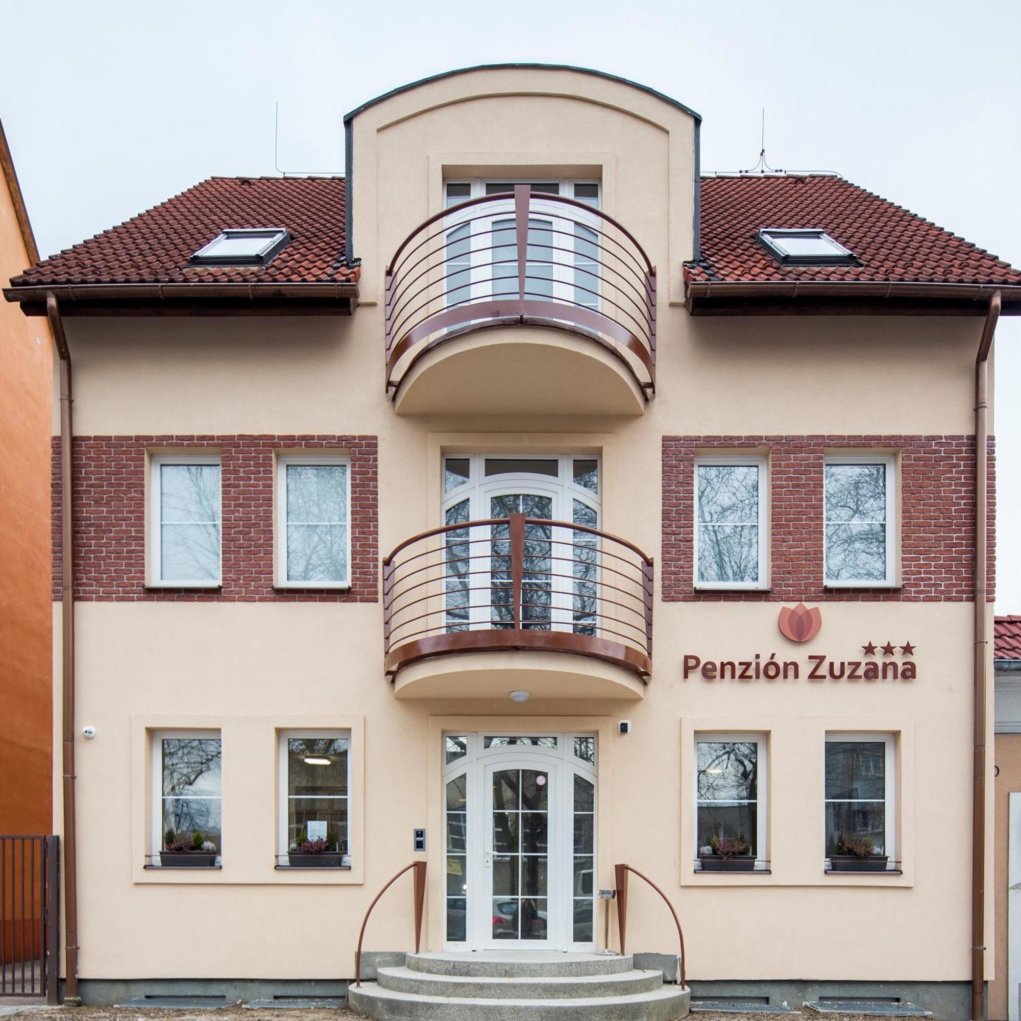 Penzion Zuzana Ruzomberok Bagian luar foto